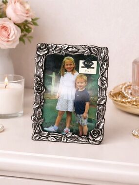 Fetco Vintage Silver Rose Frame 3x5 Ornate Floral Cottage Decor